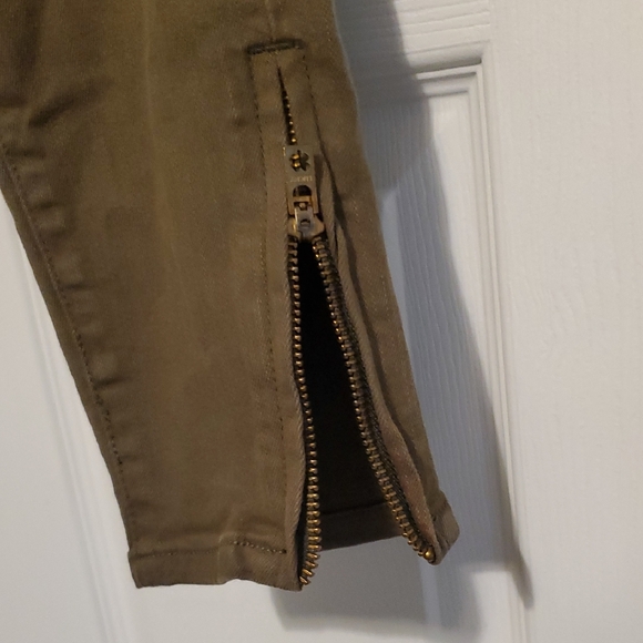 Lucky Brand Women's Brown Skinny Jeans with zippered ankles - Picture 7 of 10